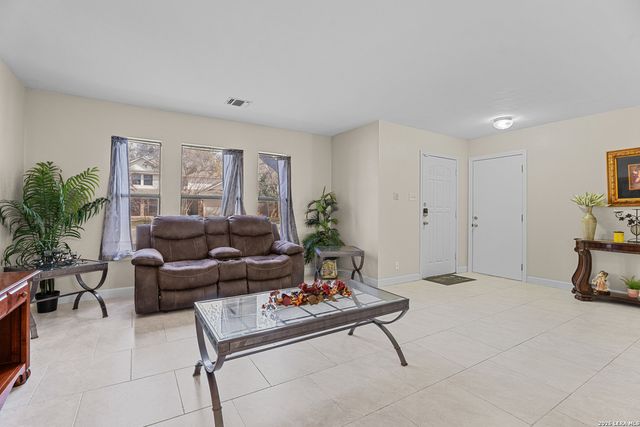 7519 Waketon, San Antonio, TX 78250