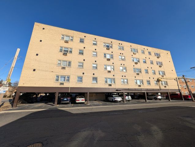 8245 W BELMONT Avenue 4L, River Grove, IL 60171