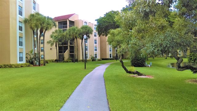 1915 Lavers Circle E208, Delray Beach, FL 33444