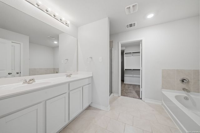 6820 Kingsley Edge, San Antonio, TX 78252