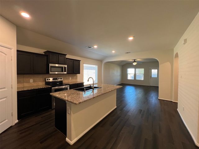609 Buzzard Lake Trail, Fort Worth, TX 76120