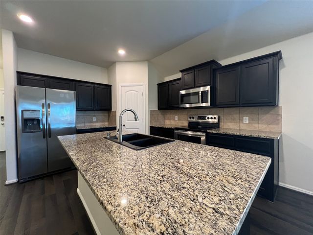 609 Buzzard Lake Trail, Fort Worth, TX 76120