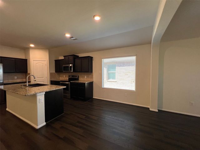 609 Buzzard Lake Trail, Fort Worth, TX 76120