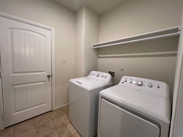 609 Buzzard Lake Trail, Fort Worth, TX 76120