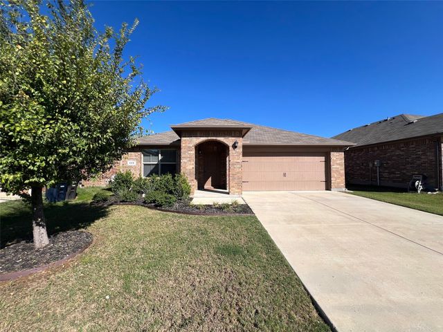 609 Buzzard Lake Trail, Fort Worth, TX 76120
