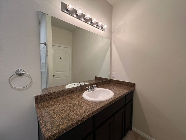 609 Buzzard Lake Trail, Fort Worth, TX 76120