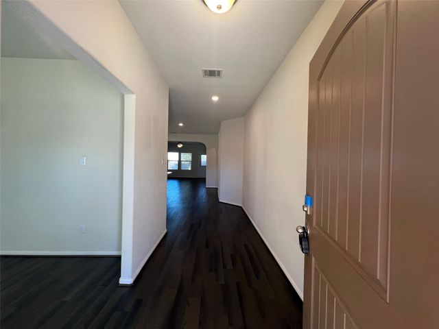609 Buzzard Lake Trail, Fort Worth, TX 76120