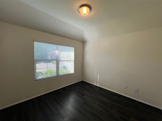 609 Buzzard Lake Trail, Fort Worth, TX 76120