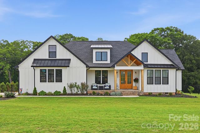 237 Triple Ponds Court, Clover, SC 29710