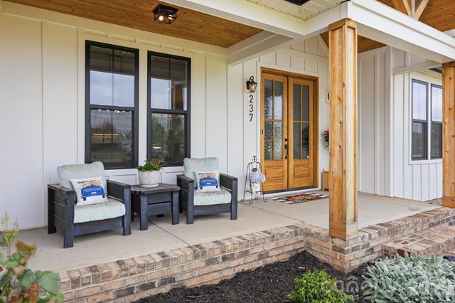 237 Triple Ponds Court, Clover, SC 29710