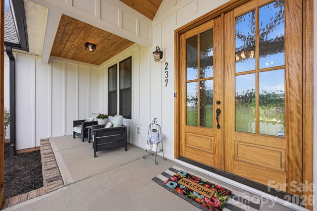 237 Triple Ponds Court, Clover, SC 29710