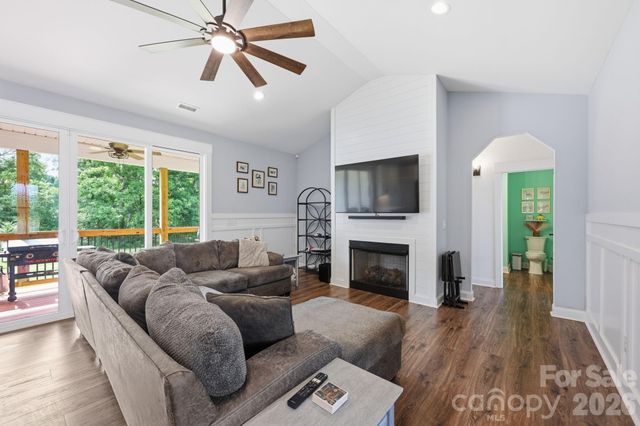 237 Triple Ponds Court, Clover, SC 29710