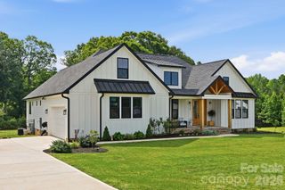 237 Triple Ponds Court, Clover, SC 29710