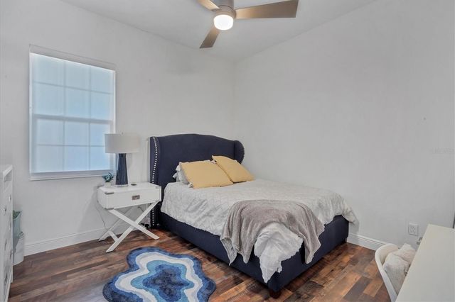 2006 RED LAKE RUN, Bradenton, FL 34211