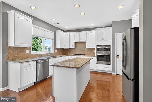 30 GREYLYNNE DR, Princeton, NJ 08540