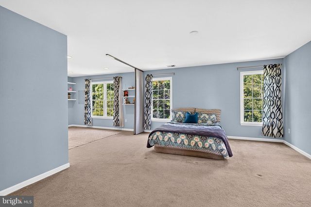 30 GREYLYNNE DR, Princeton, NJ 08540