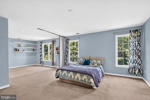 30 GREYLYNNE DR, Princeton, NJ 08540