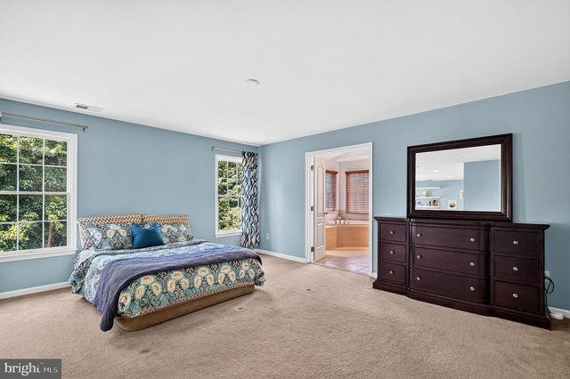 30 GREYLYNNE DR, Princeton, NJ 08540