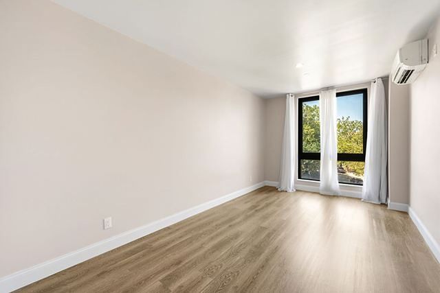 4511 82nd St Apt W3F, New York City, NY 11373