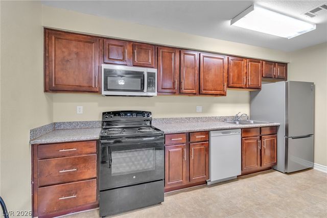 5180 Indian River Drive 356, Las Vegas, NV 89103