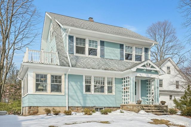 22 Dearborn Street, New Rochelle, NY 10801