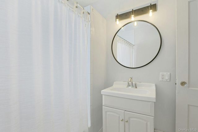 22 Dearborn Street, New Rochelle, NY 10801