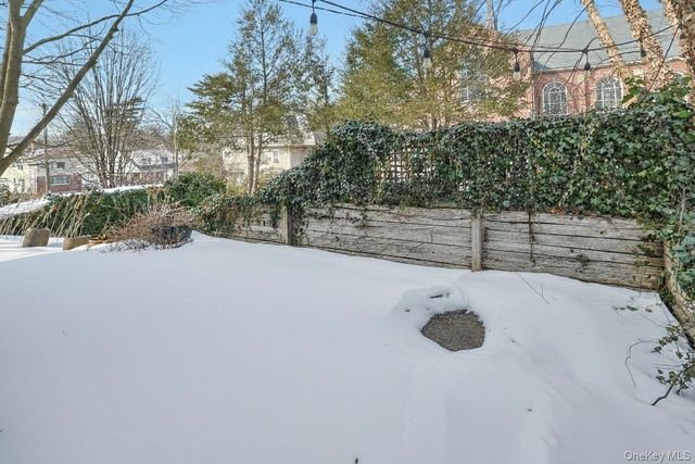 22 Dearborn Street, New Rochelle, NY 10801