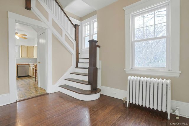 22 Dearborn Street, New Rochelle, NY 10801