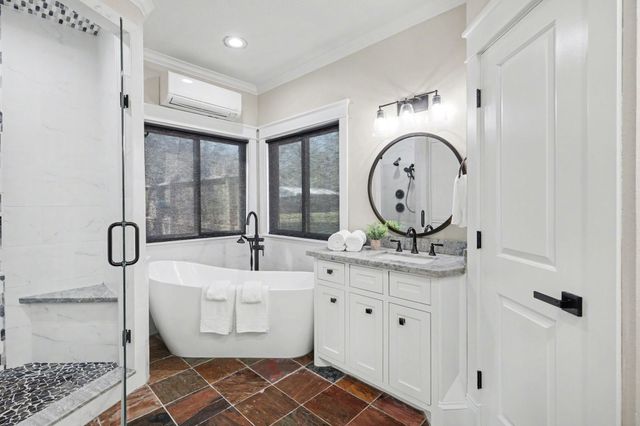 6910 Windcrest Estates Court, Magnolia, TX 77354