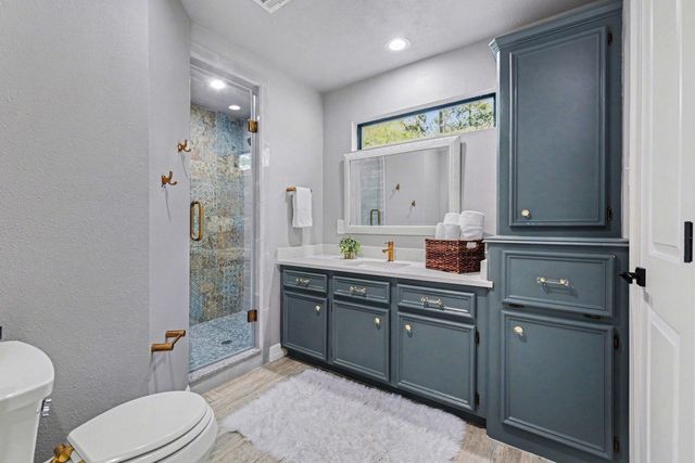 6910 Windcrest Estates Court, Magnolia, TX 77354