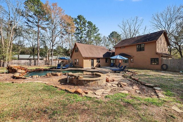 6910 Windcrest Estates Court, Magnolia, TX 77354