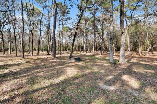 6910 Windcrest Estates Court, Magnolia, TX 77354