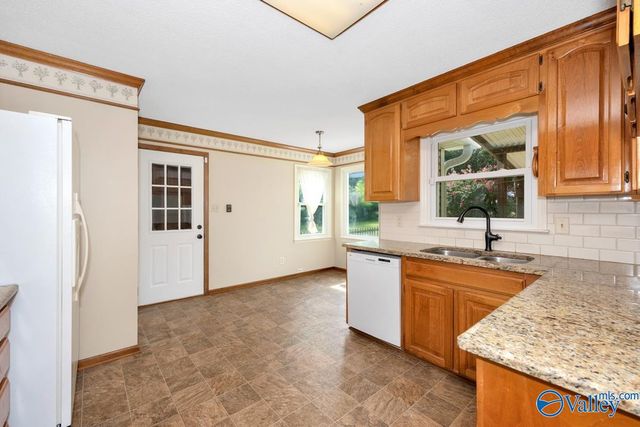 28368 Capshaw Road, Harvest, AL 35749