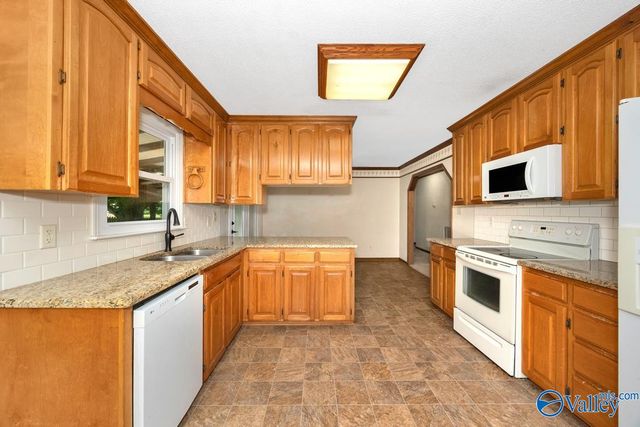 28368 Capshaw Road, Harvest, AL 35749