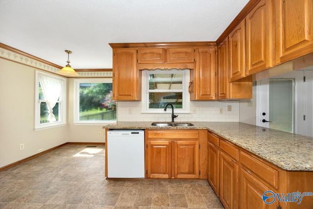 28368 Capshaw Road, Harvest, AL 35749