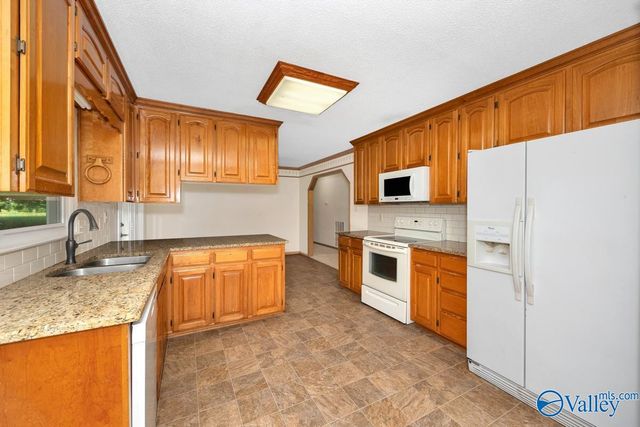 28368 Capshaw Road, Harvest, AL 35749