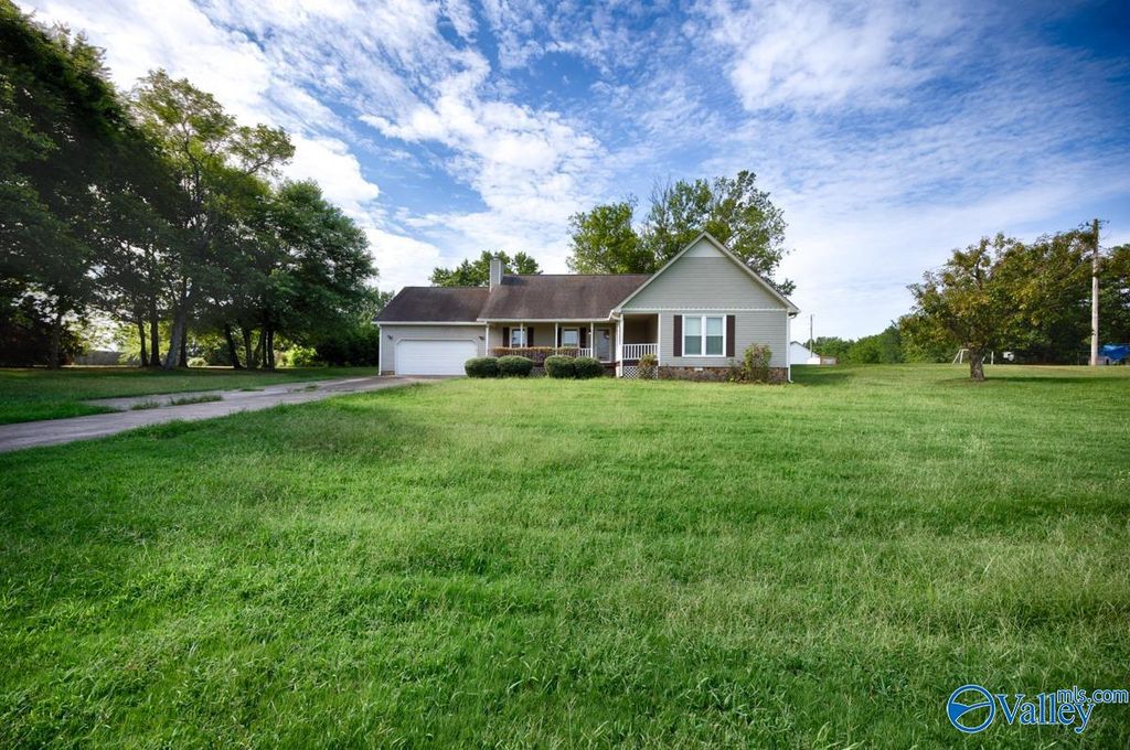 28368 Capshaw Road, Harvest, AL 35749