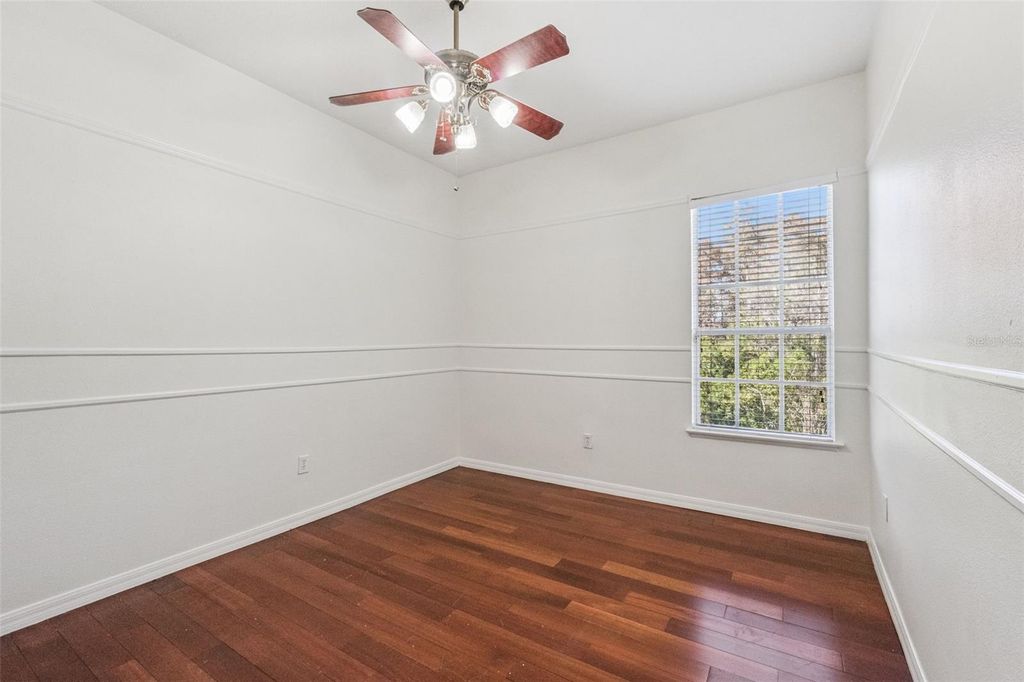 Image 24 of property listing at 2250 WINDCREST LAKE CIRCLE, Orlando, FL 32824