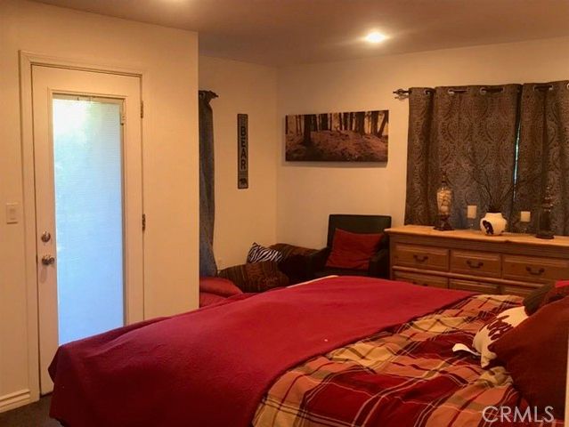 754 Golden, Lake Arrowhead, CA 92352