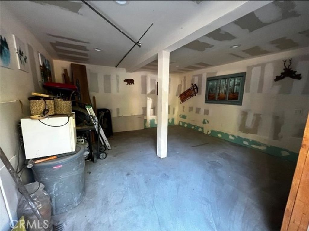 754 Golden, Lake Arrowhead, CA 92352