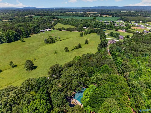 350 Ward Road, Hokes Bluff, AL 35903