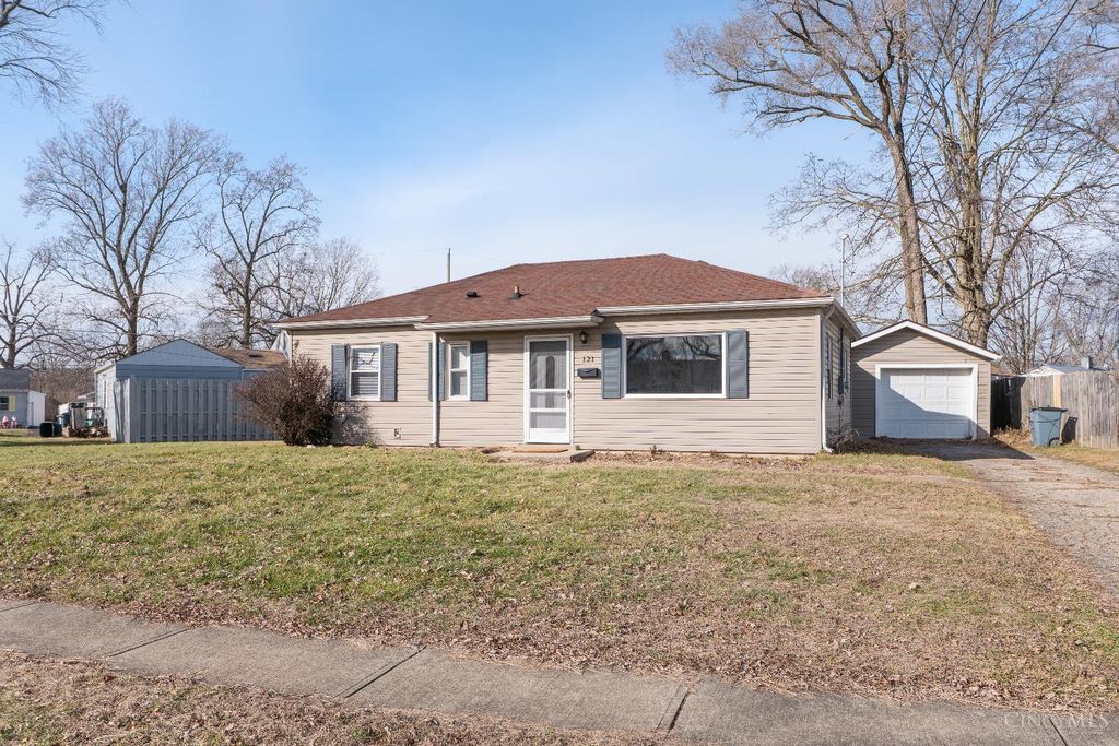 121 Holly Lane, Mason, OH 45040