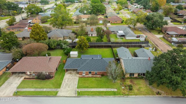 203 Bonaire Drive, Lafayette, LA 70506