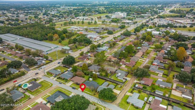 203 Bonaire Drive, Lafayette, LA 70506