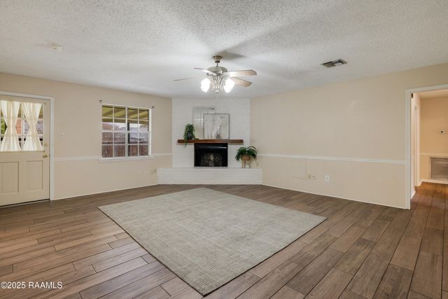 203 Bonaire Drive, Lafayette, LA 70506