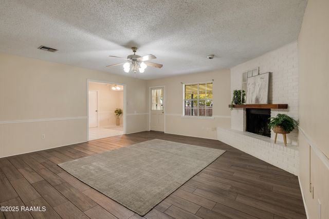 203 Bonaire Drive, Lafayette, LA 70506