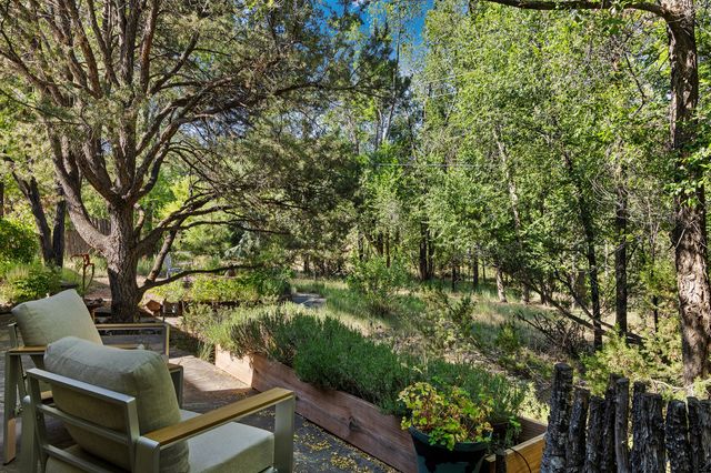 1330 Bishops Lodge Road, Santa Fe, NM 87506