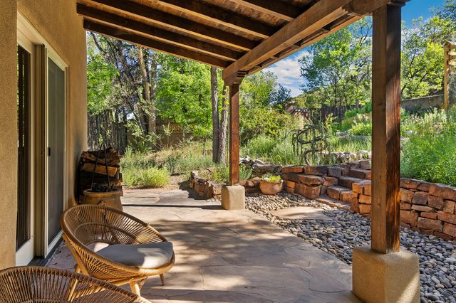 1330 Bishops Lodge Road, Santa Fe, NM 87506