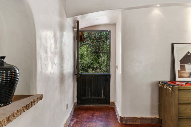 1330 Bishops Lodge Road, Santa Fe, NM 87506