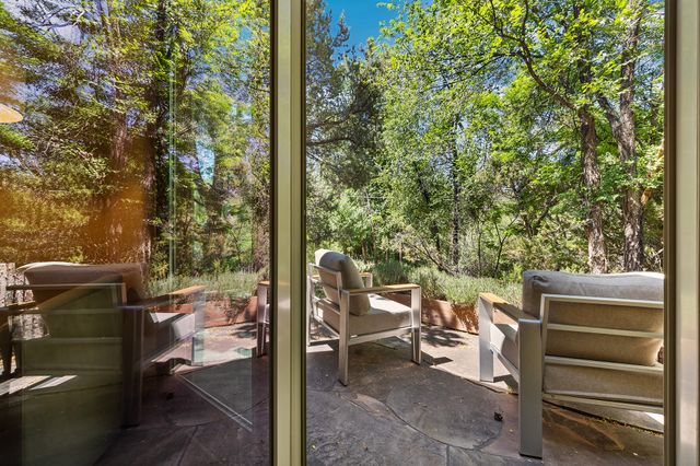 1330 Bishops Lodge Road, Santa Fe, NM 87506
